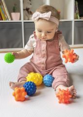 Tullo Senzorické loptičky farebné 8 ks bez dierok – 59–77 mm, 0m+ (7)