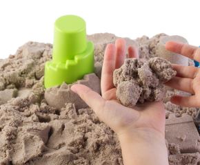 Adam Toys, Kinetický piesok - prírodný - 3kg + formičky, pieskovisko zadarmo (5)