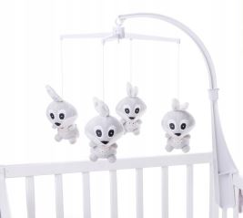 Plušový kolotoč nad postieľku Rabbit - sivo/biely (1)