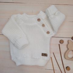 Pletený svetřík pro miminko s knoflíčky Lovely, prodloužené náplety, bílý, 56/62 (1)